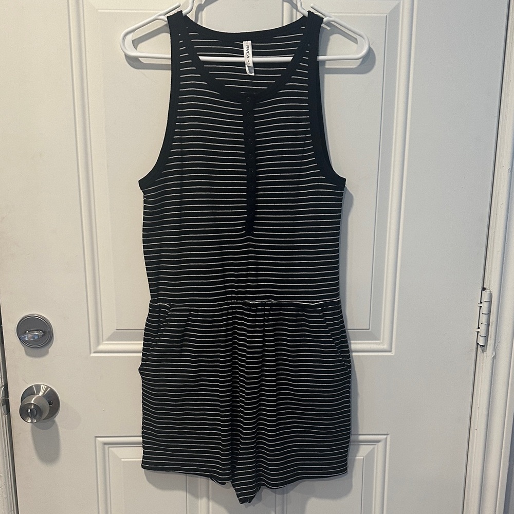 NWOT rvca black and white striped romper with pockets size large